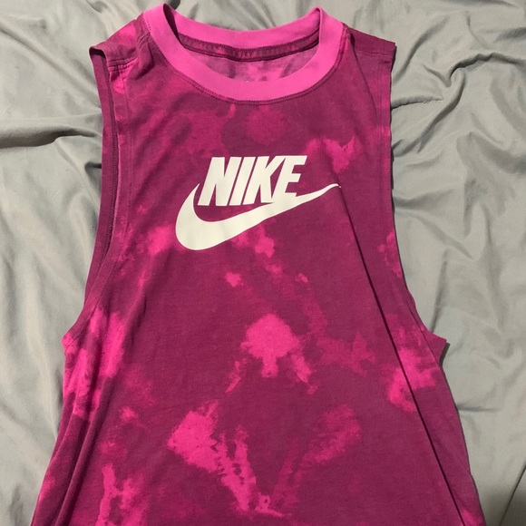 Nike - muscle tee - XS